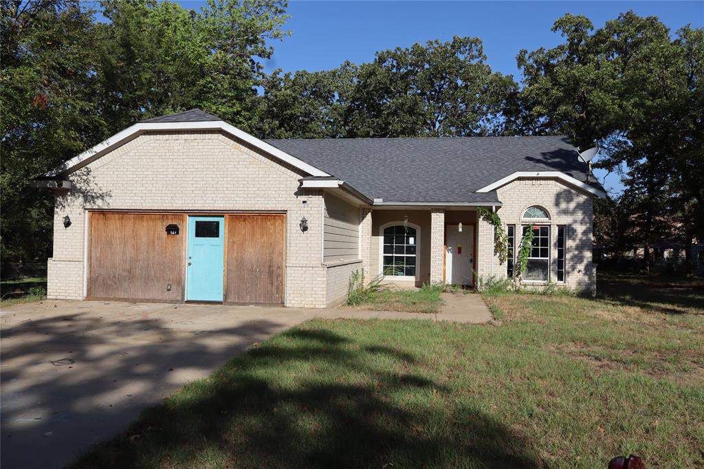 127 Lynne Property Photo 1