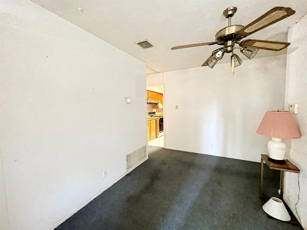 917 Bluebonnet Lane Property Photo 3