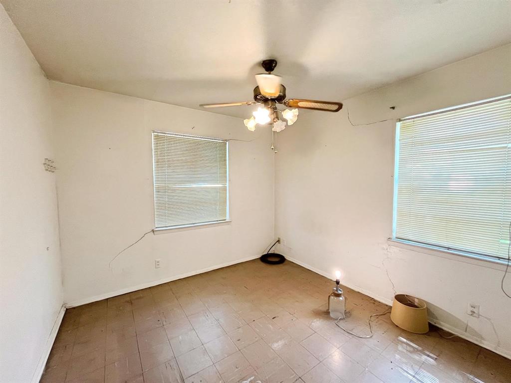 917 Bluebonnet Lane Property Photo 10