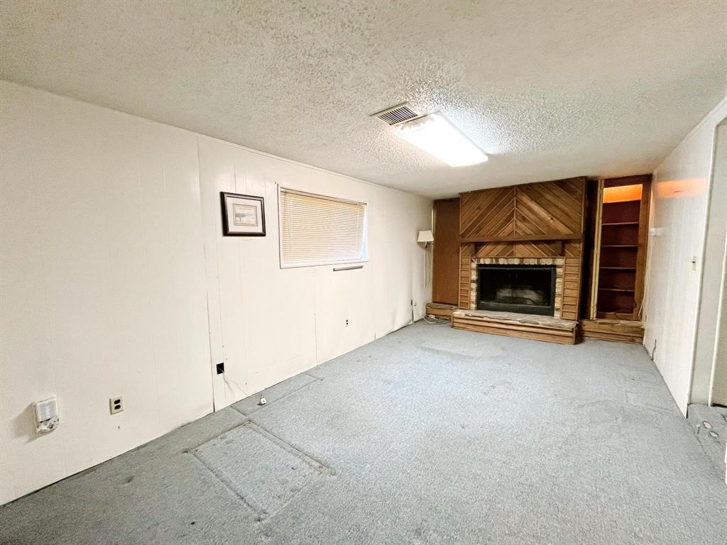 917 Bluebonnet Lane Property Photo 14