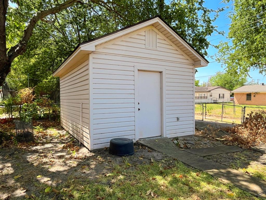 917 Bluebonnet Lane Property Photo 18