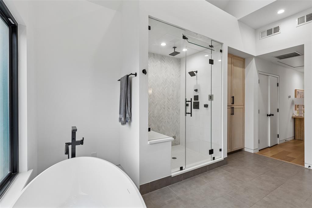 6242 Prospect Avenue Property Photo 29