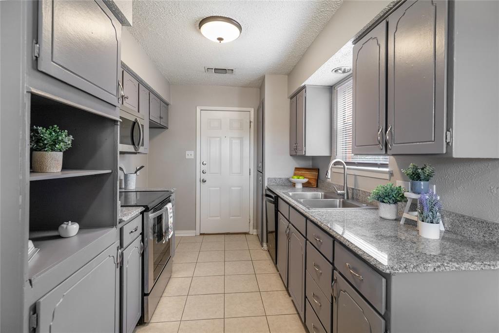6645 Harrison Way Property Photo 6