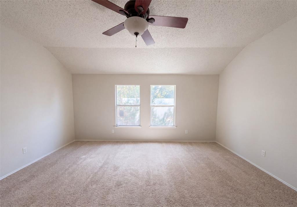 2711 Vistaview Drive Property Photo 11