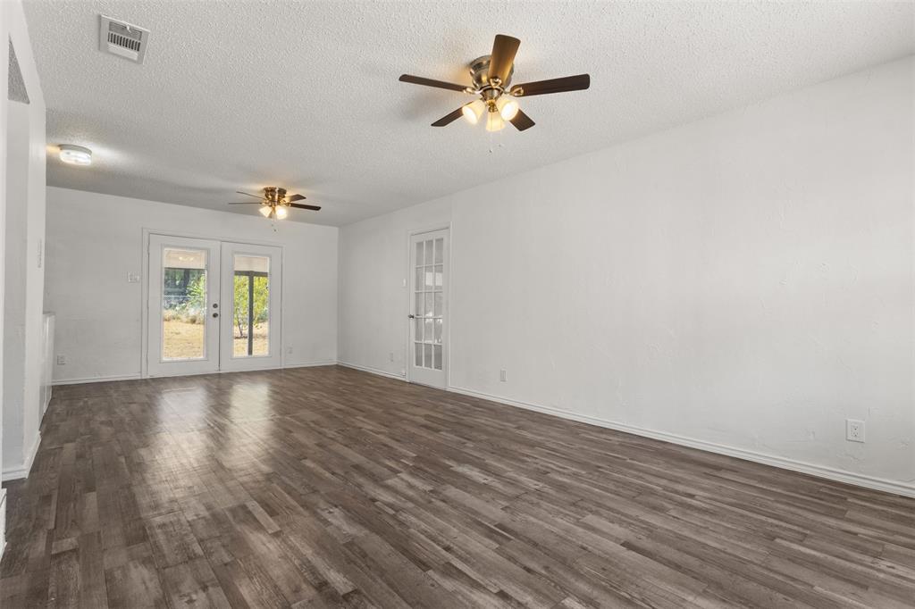 2563 Wood Valley Drive Property Photo 3