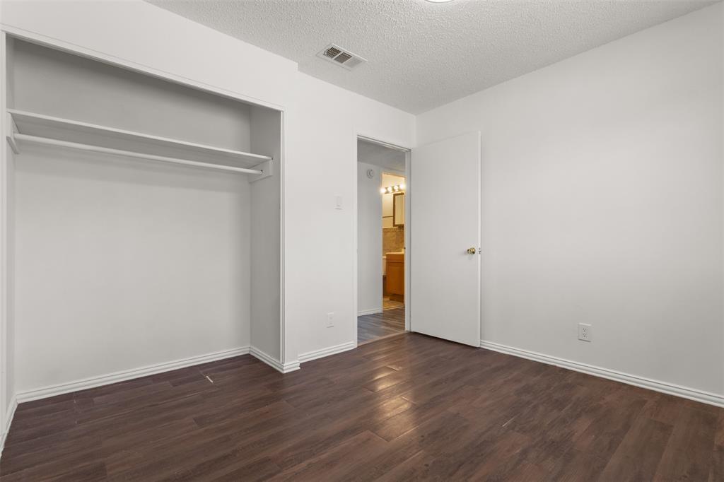 2563 Wood Valley Drive Property Photo 18