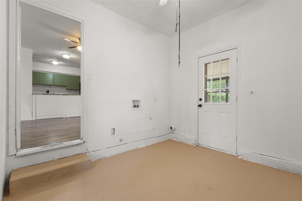 2563 Wood Valley Drive Property Photo 22