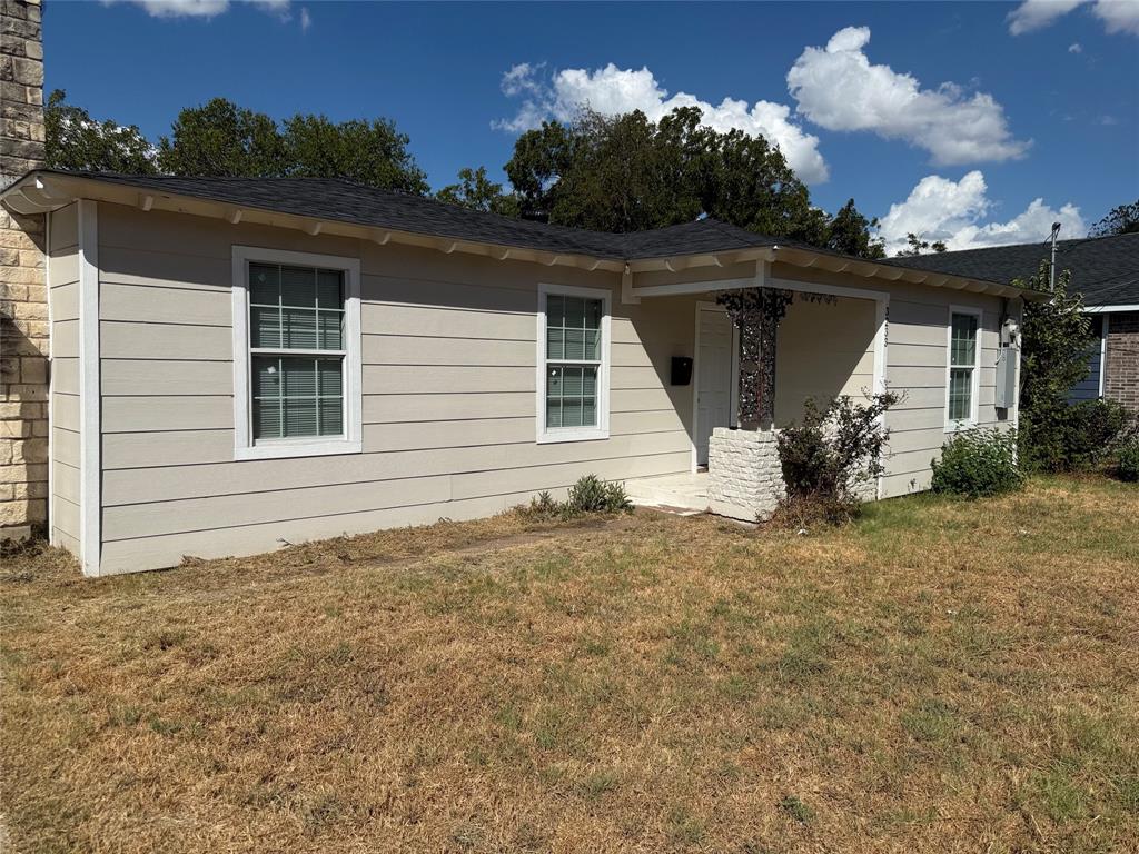 3233 Springview Avenue Property Photo 2