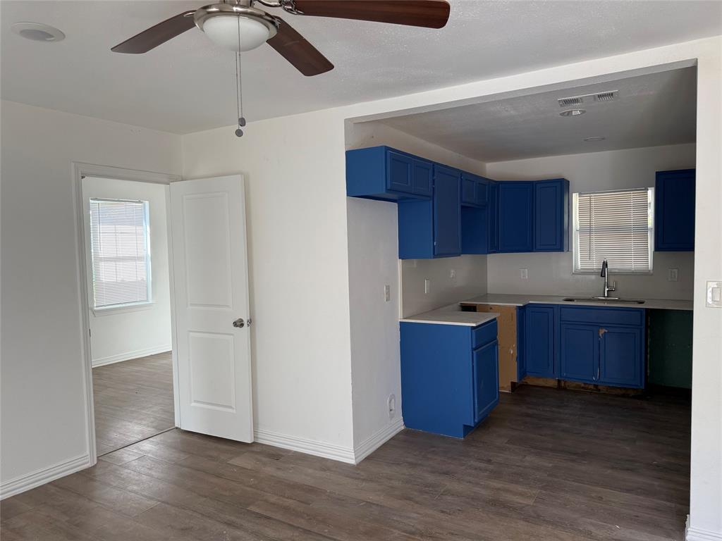 3233 Springview Avenue Property Photo 3