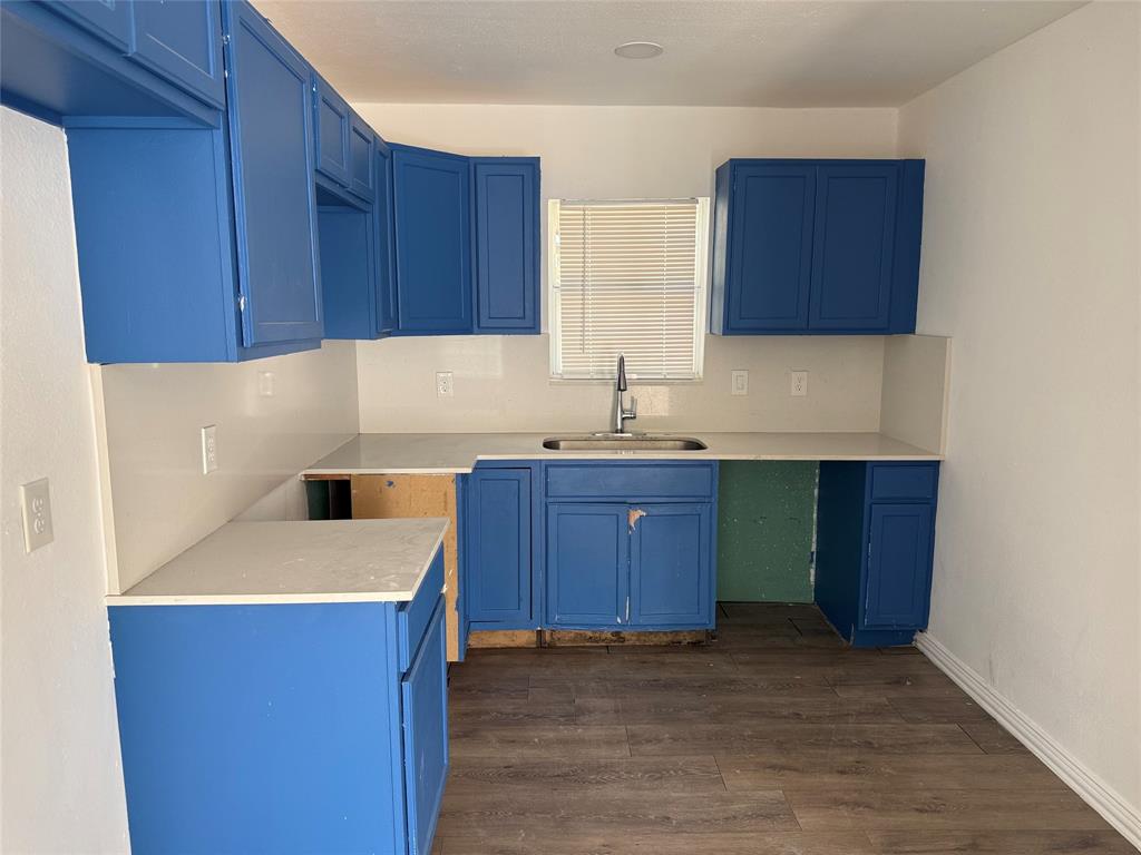 3233 Springview Avenue Property Photo 4