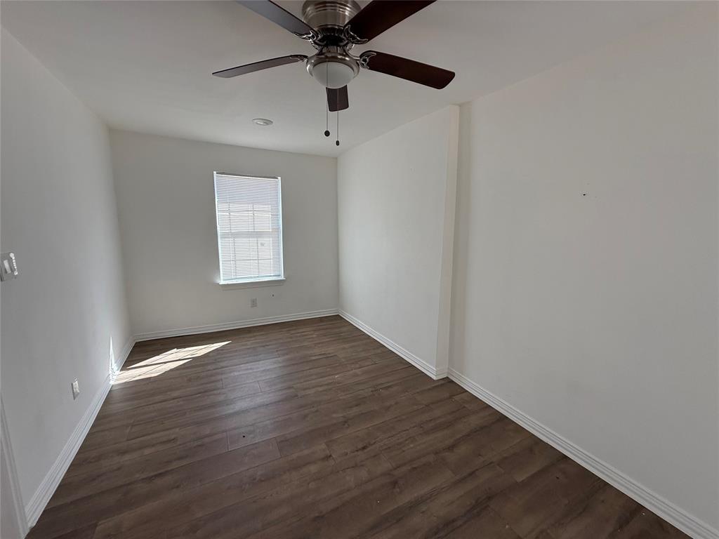 3233 Springview Avenue Property Photo 8