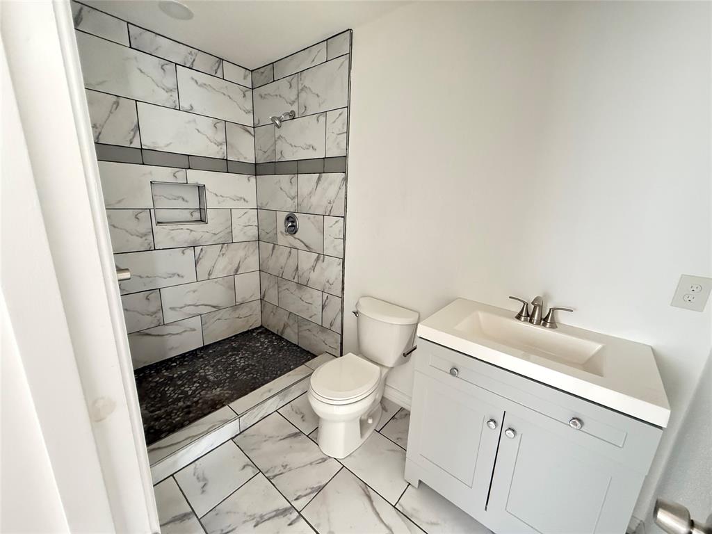 3233 Springview Avenue Property Photo 11