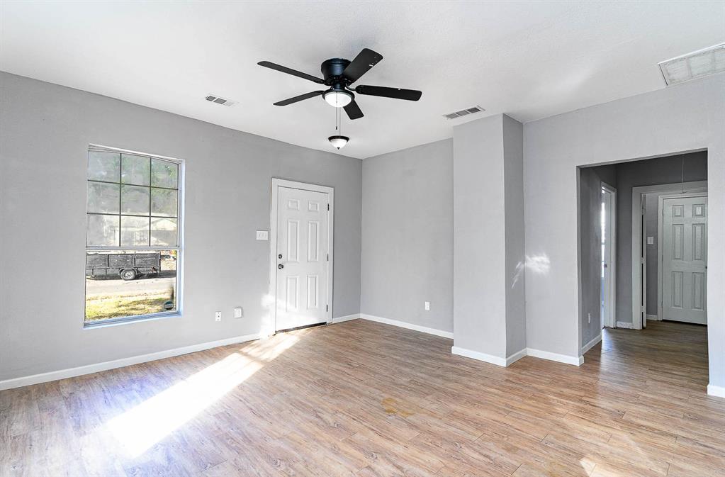 4509 Crozier Street Property Photo 5