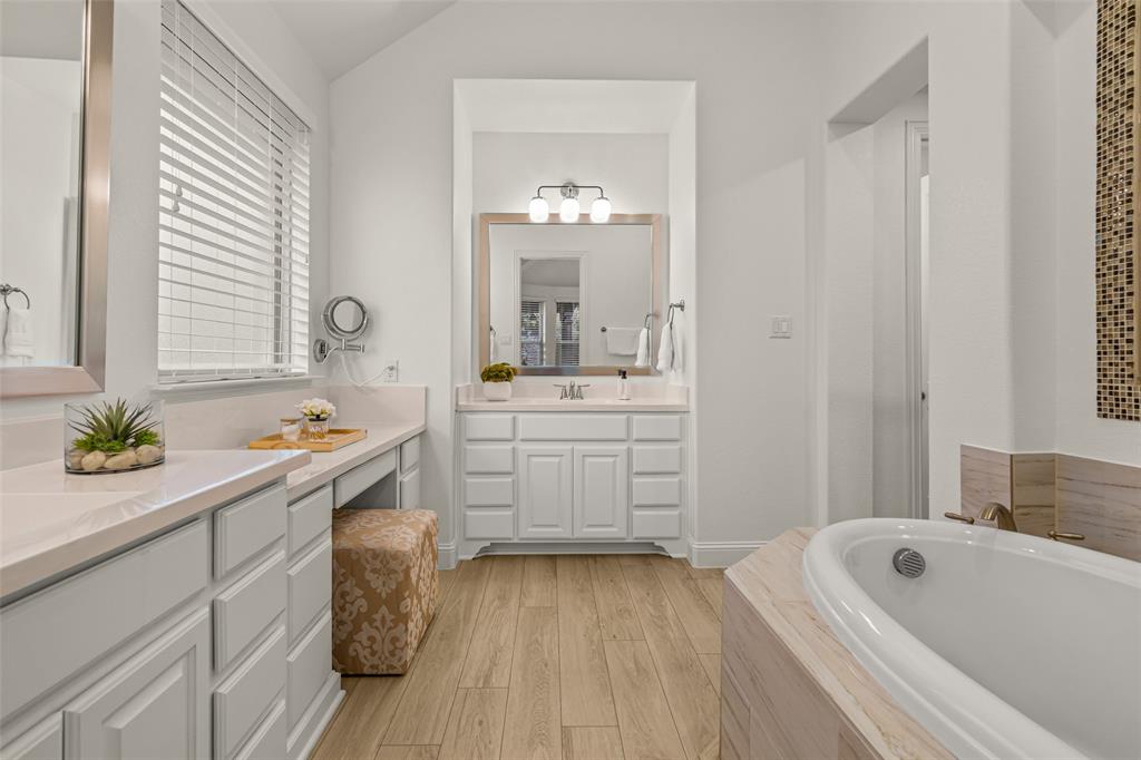 6631 Roughleaf Ridge Road Property Photo 17
