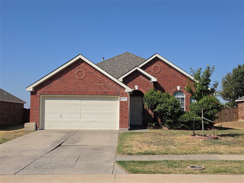 2839 Saddlebred Trail Property Photo 1