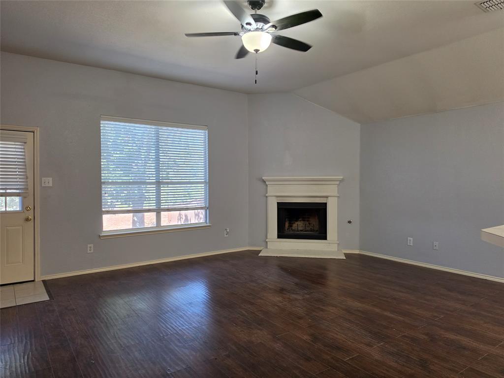 2839 Saddlebred Trail Property Photo 6