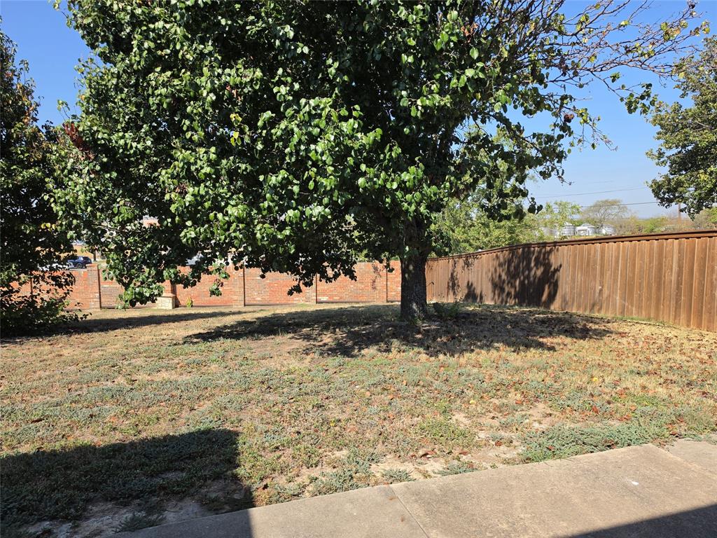 2839 Saddlebred Trail Property Photo 8