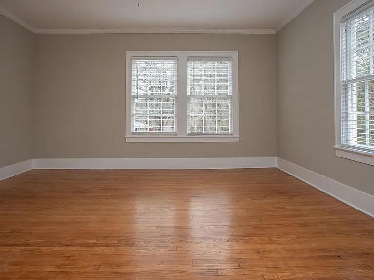 3936 College Street Property Photo 15