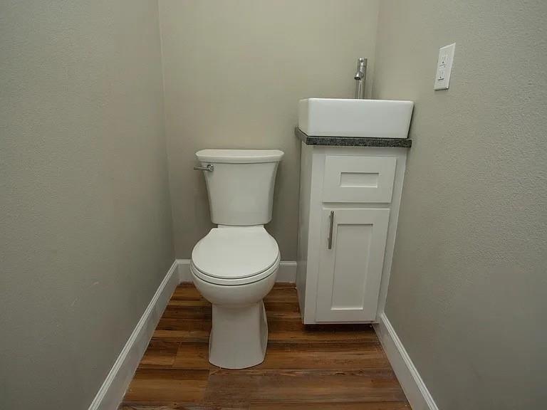 3936 College Street Property Photo 18