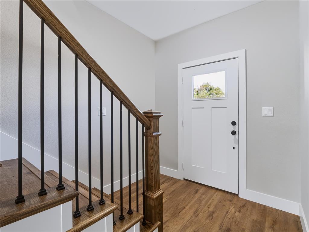 1310 Country Road Property Photo 8