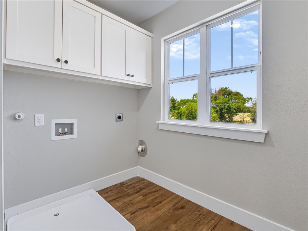 1310 Country Road Property Photo 24