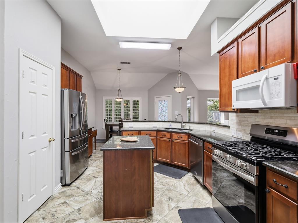 1408 Berne Lane Property Photo 8