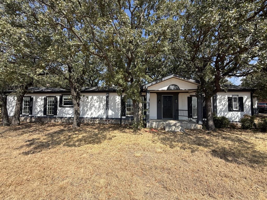 986 County Road 1785 Property Photo 2