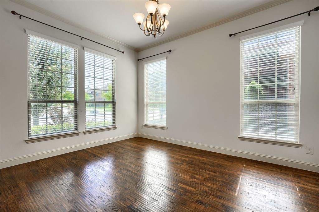 5611 Lightfoot Lane Property Photo 4