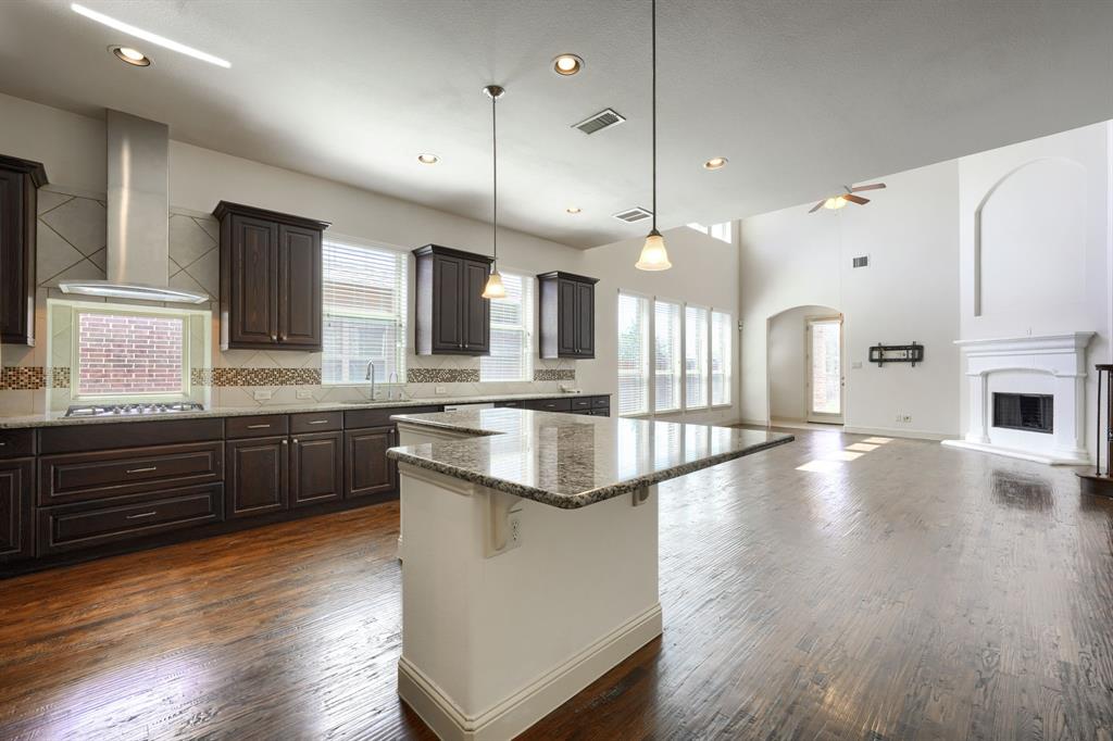 5611 Lightfoot Lane Property Photo 8
