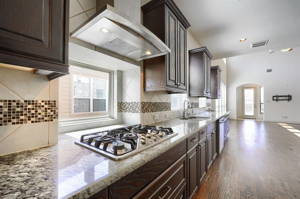 5611 Lightfoot Lane Property Photo 11
