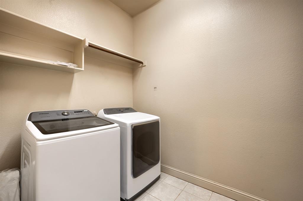 5611 Lightfoot Lane Property Photo 27