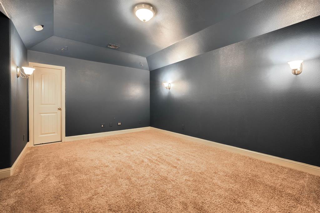 5611 Lightfoot Lane Property Photo 28