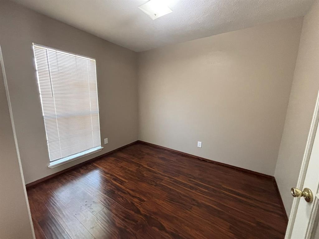 4121 Driscoll Drive Property Photo 6