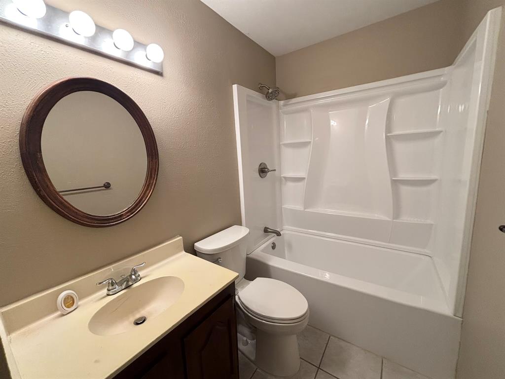 4121 Driscoll Drive Property Photo 11