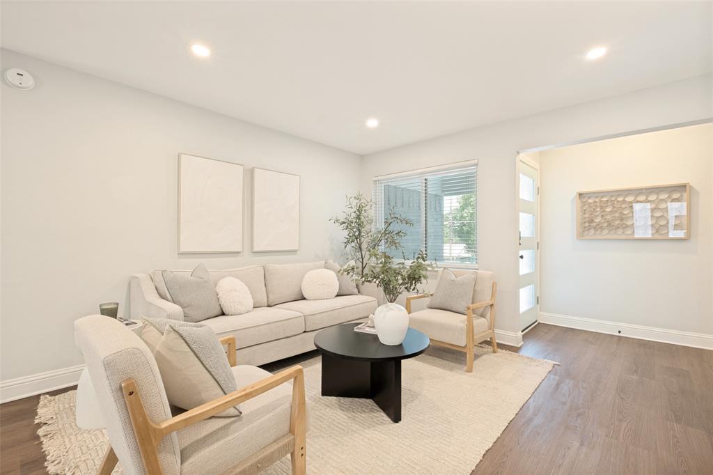 7934 Claremont Drive Property Photo 4