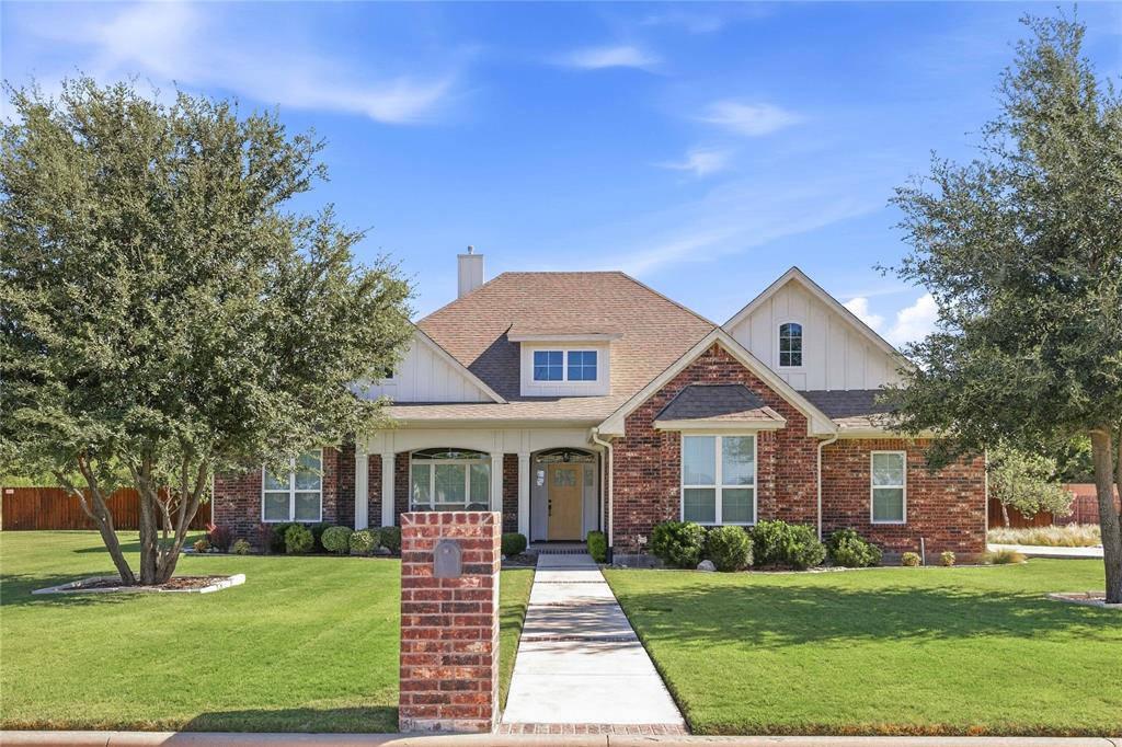 1800 Shaw Drive Property Photo 1