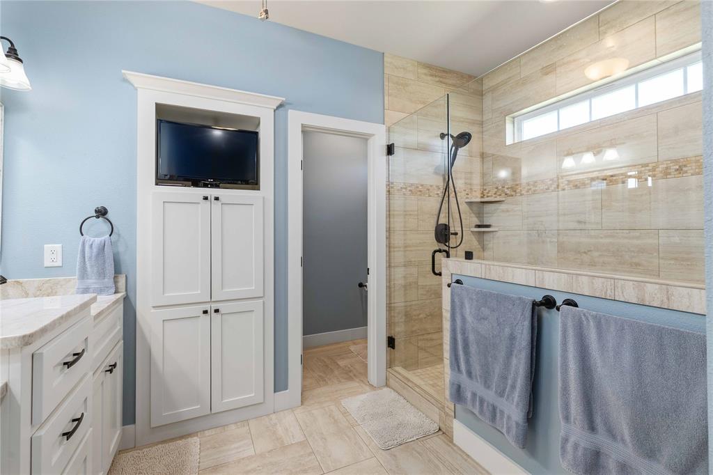 1800 Shaw Drive Property Photo 15