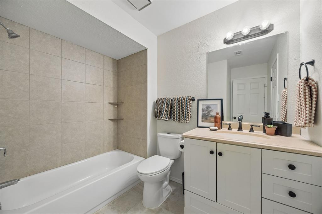 2500 E Park Boulevard P5 Property Photo 7