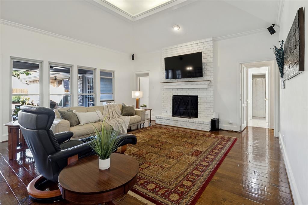 16308 Fallkirk Drive Property Photo 11