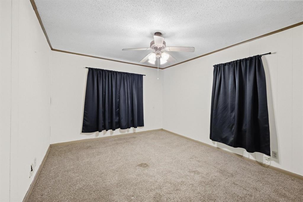 309 Elm Street Property Photo 5