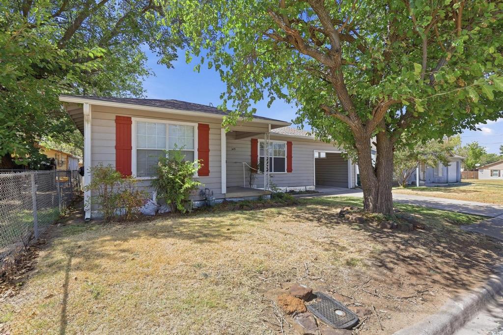 309 Elm Street Property Photo 7