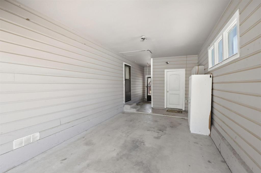 309 Elm Street Property Photo 10