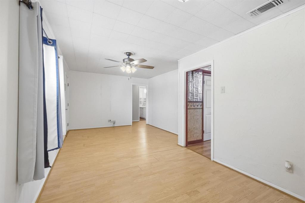 309 Elm Street Property Photo 13