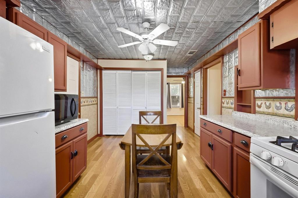 309 Elm Street Property Photo 16