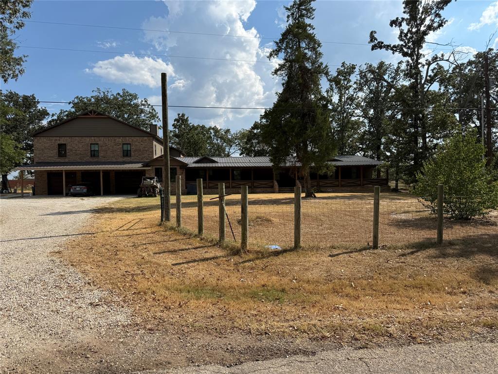 194 Cr 2220 Property Photo 1