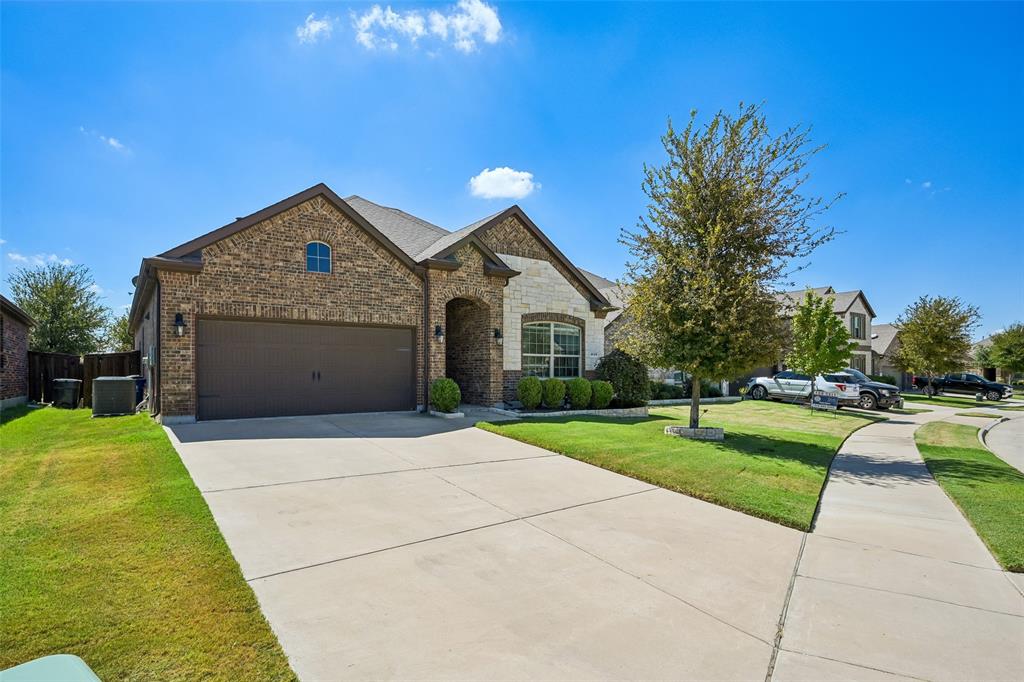 1713 Tumbleweed Court Property Photo 2
