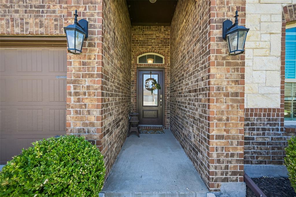 1713 Tumbleweed Court Property Photo 3