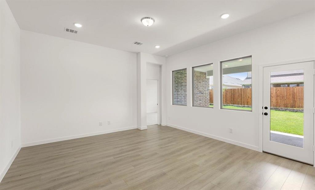 629 Tyronza Drive Property Photo 8