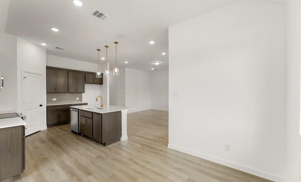 629 Tyronza Drive Property Photo 12