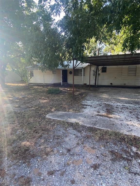 600 2nd Street Property Photo 1